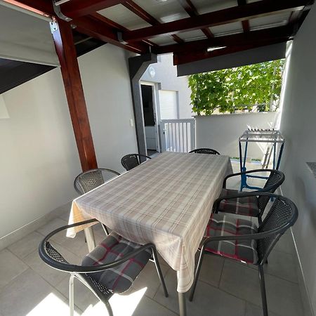 Apartman Boja Vir Luaran gambar