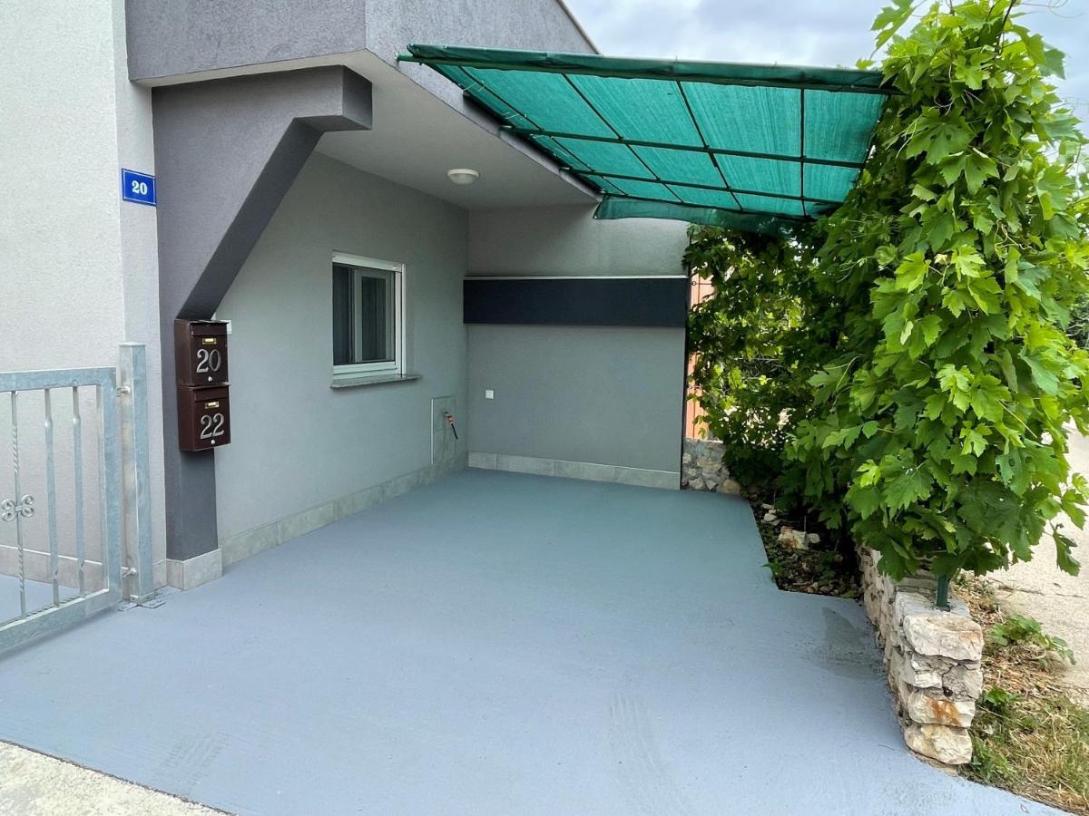Apartman Boja Vir Luaran gambar