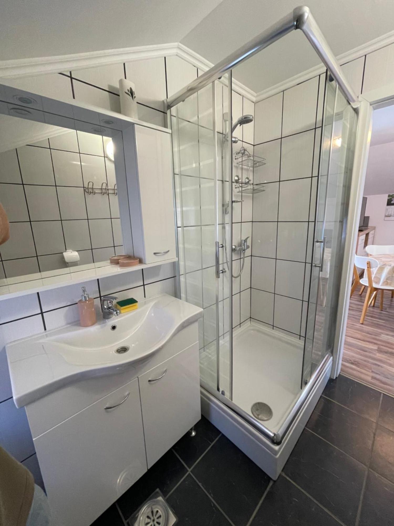 Apartman Boja Vir Luaran gambar