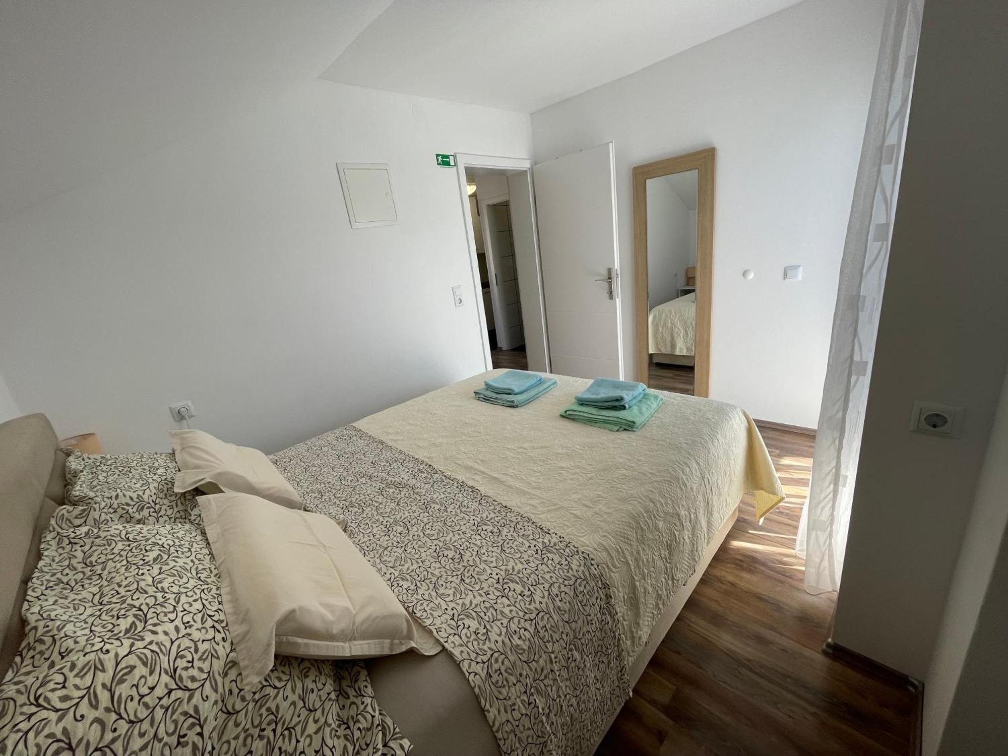 Apartman Boja Vir Luaran gambar